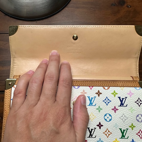 Louis Vuitton x Murakami International Wallet - Picture 8 of 11